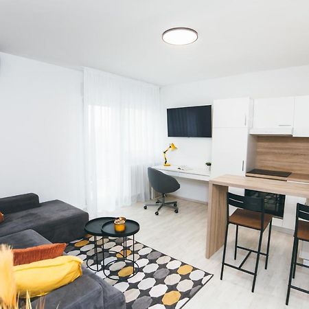 Aurelia'S Comfy Place With Free Parking Zagreb Dış mekan fotoğraf